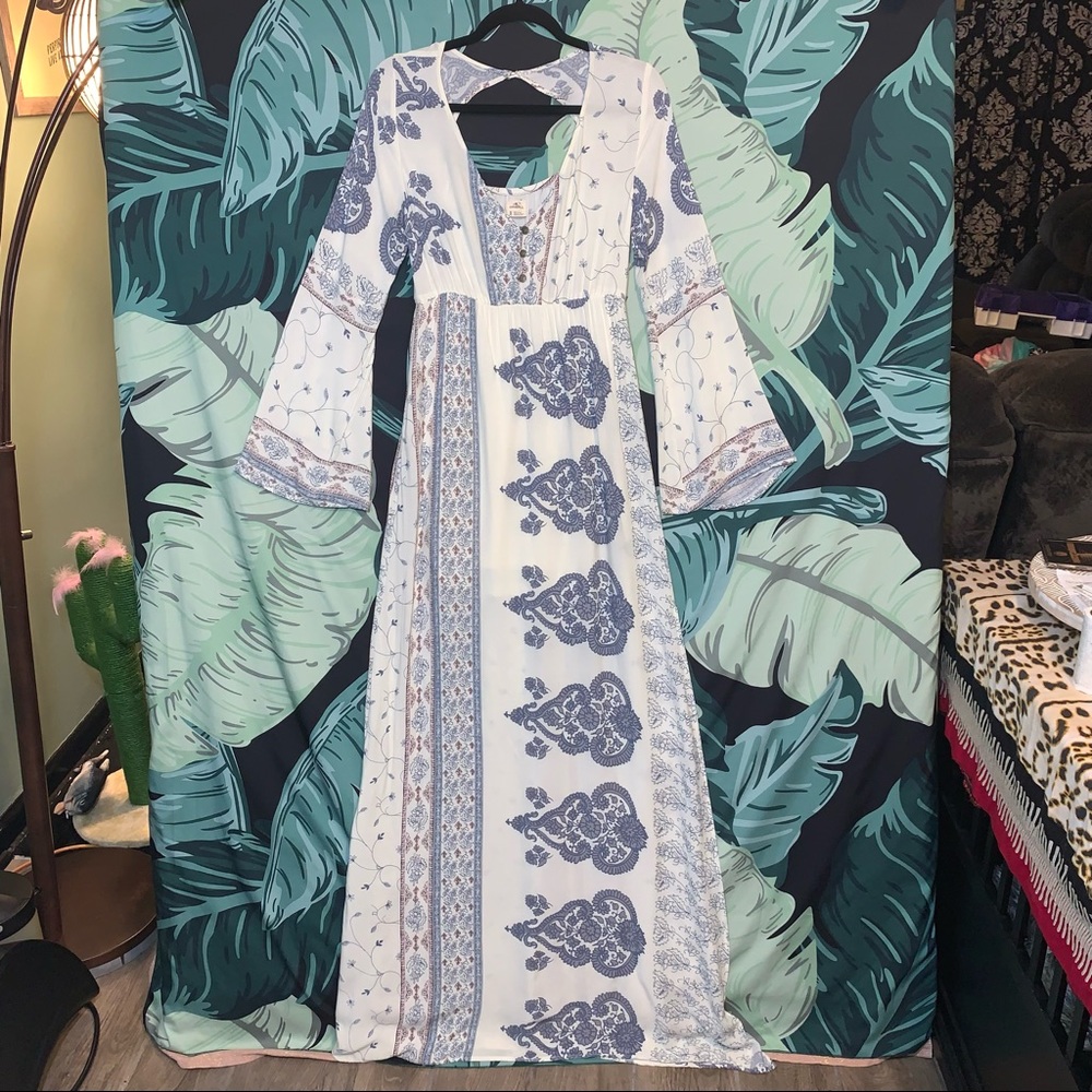 O'Neill Women's Boho Bohemian White Paisley Floral ‘Kansas’ Maxi Dress Small
